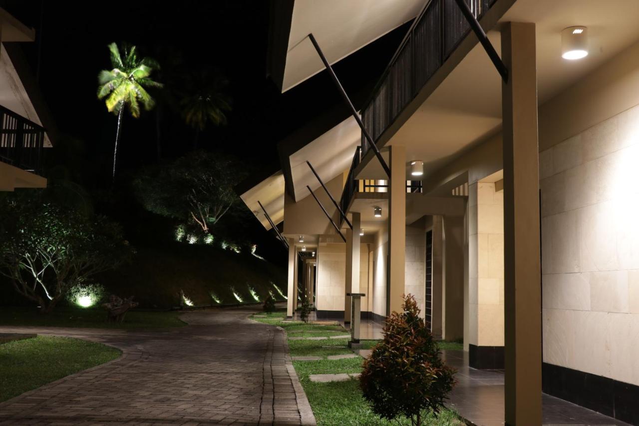 Grand Luley Manado Hotel Ngoại thất bức ảnh